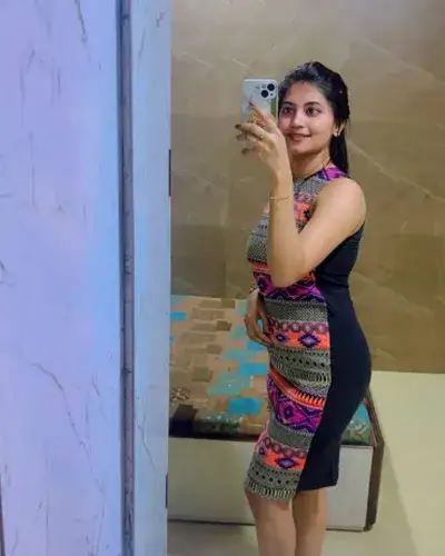Escort Nakhatrana